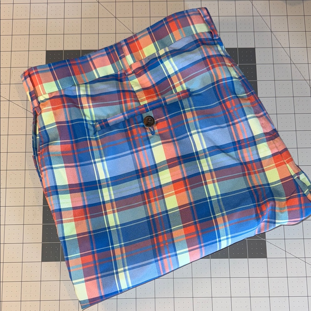 Jack Nicklaus Men's Plaid Flat Front Shorts Size 40